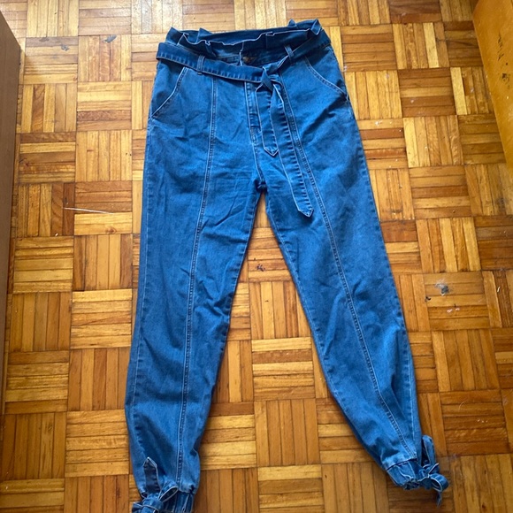 Listicle Paperbag Jeans - Picture 1 of 5